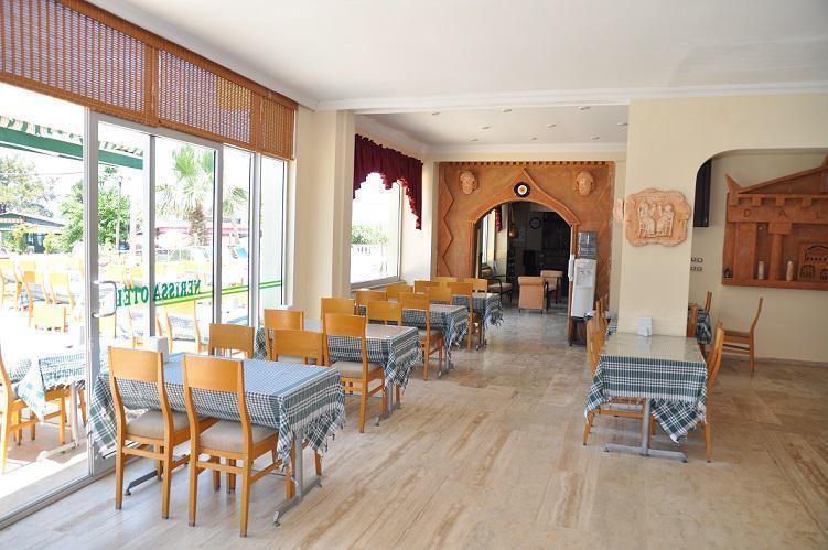 Anerissa Hotel 말마리스 외부 사진